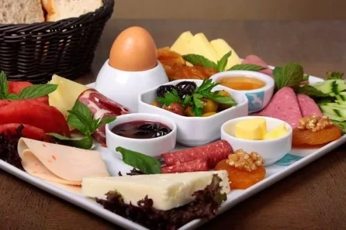 Single-Person Breakfast