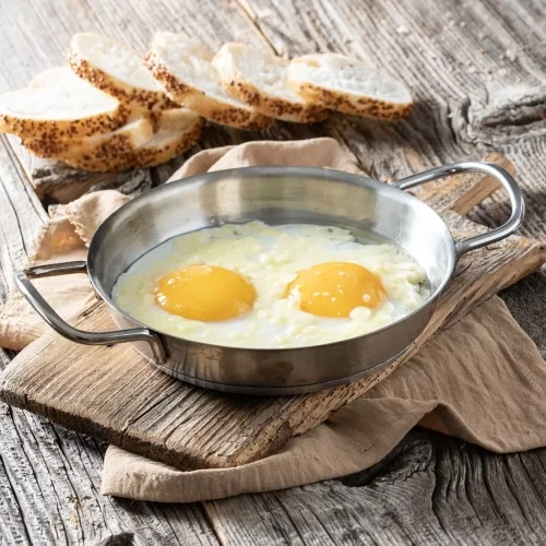 Eggs with Kashar Cheese