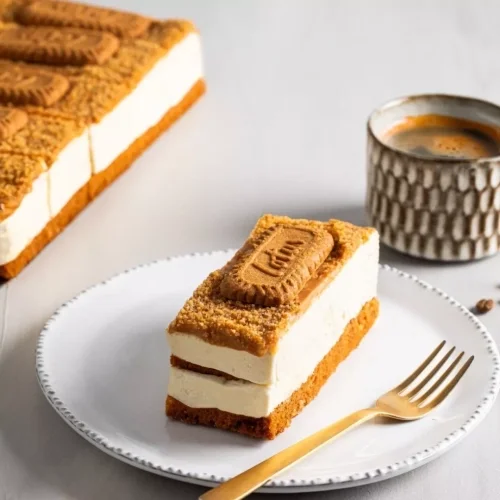 Lotus Caramel Cake