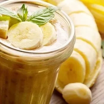 Banana milkshake