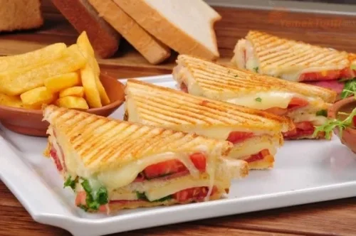 Mixed (Sucuk-Kaşar) Toast